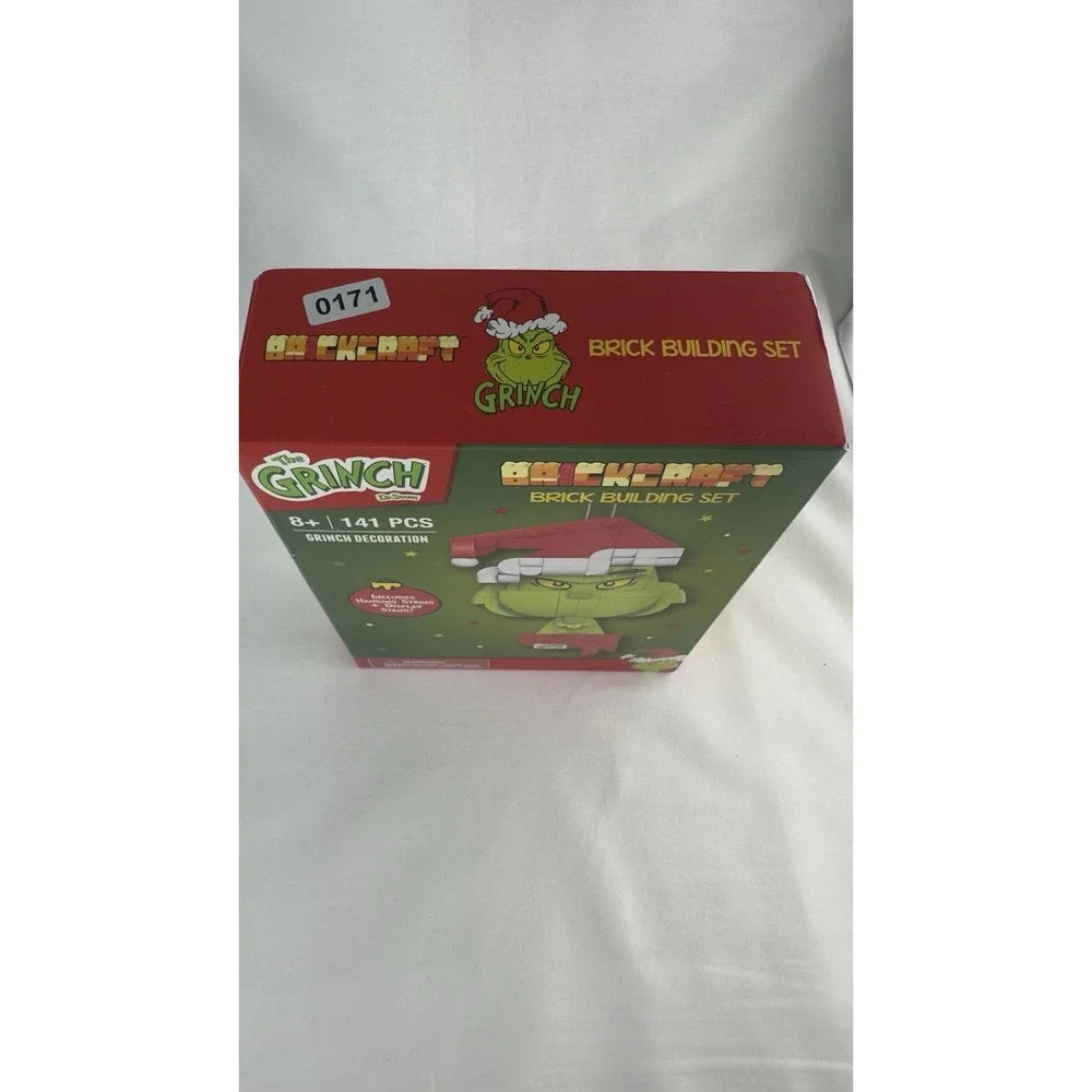 Dr. Seuss Brickcraft The Grinch Brick Building Set - Grinch Decoration 141 PCS